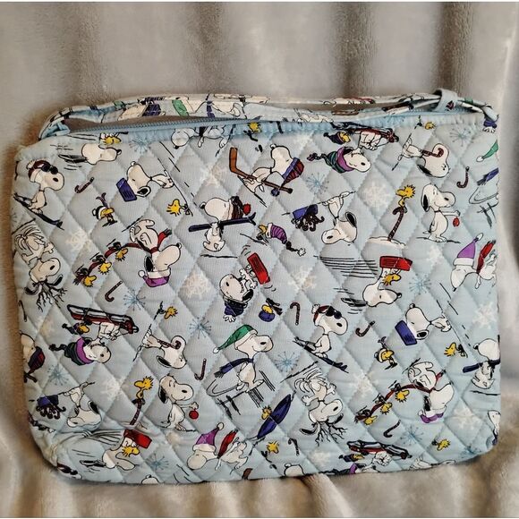Vera Bradley x Peanuts Large Hipster - Picture 2 of 5